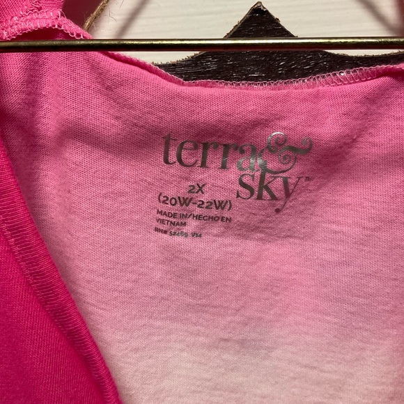 Terra & Sky Keyhole Back Tank Size 2X - Picture 5 of 5